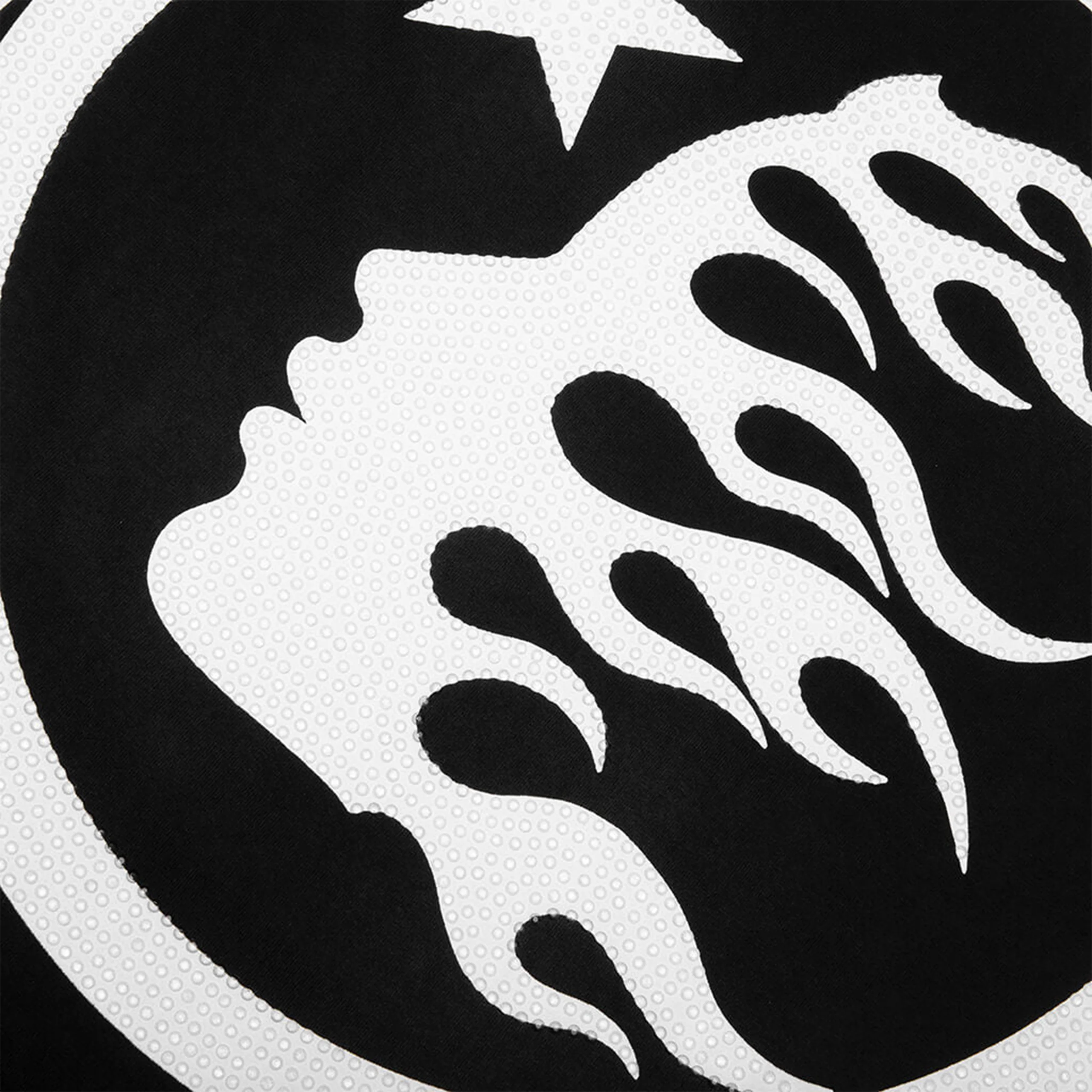 Classic Logo T-shirt (Black) - Image 4