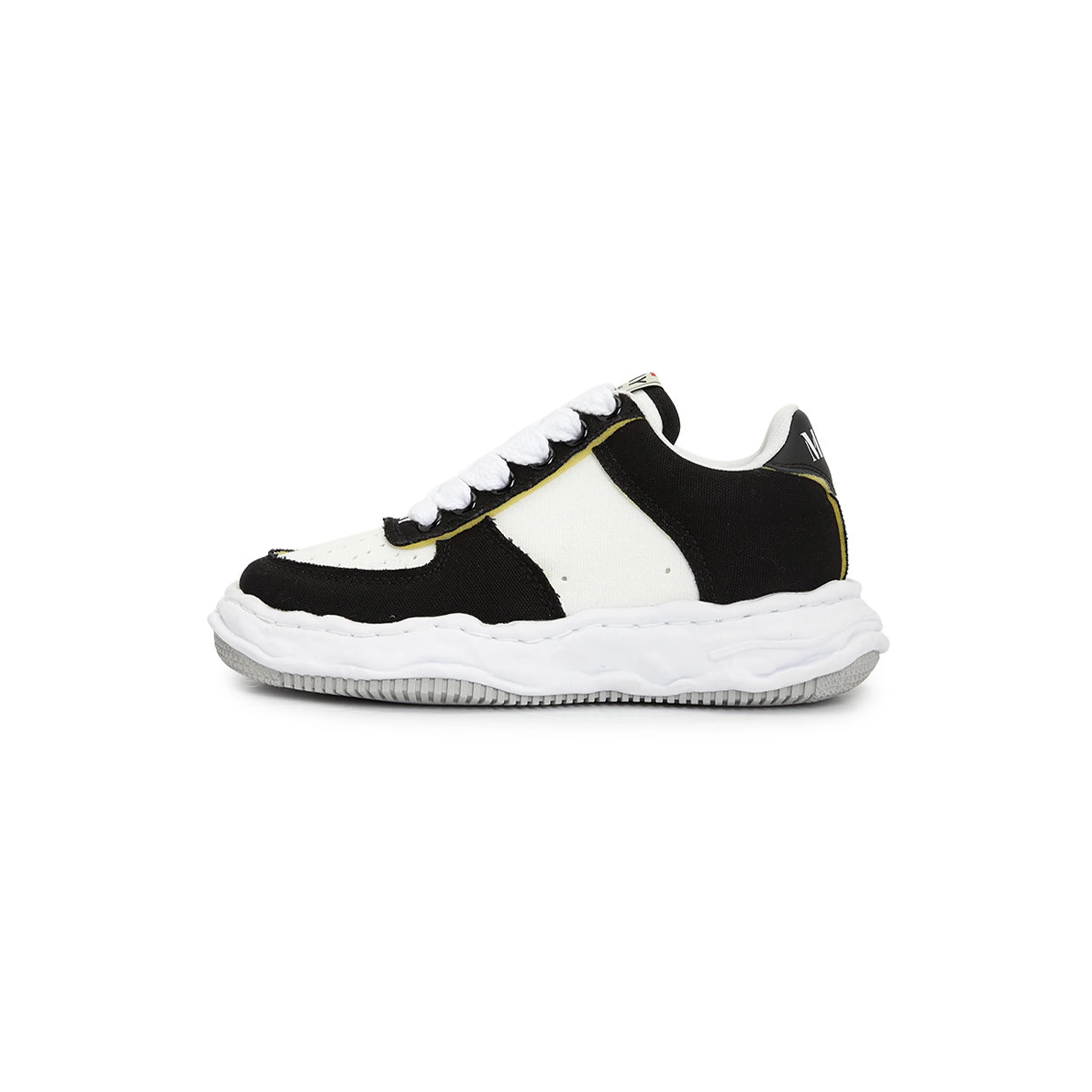 Wayne Low-Top Sneakers (Black/White) - Image 4